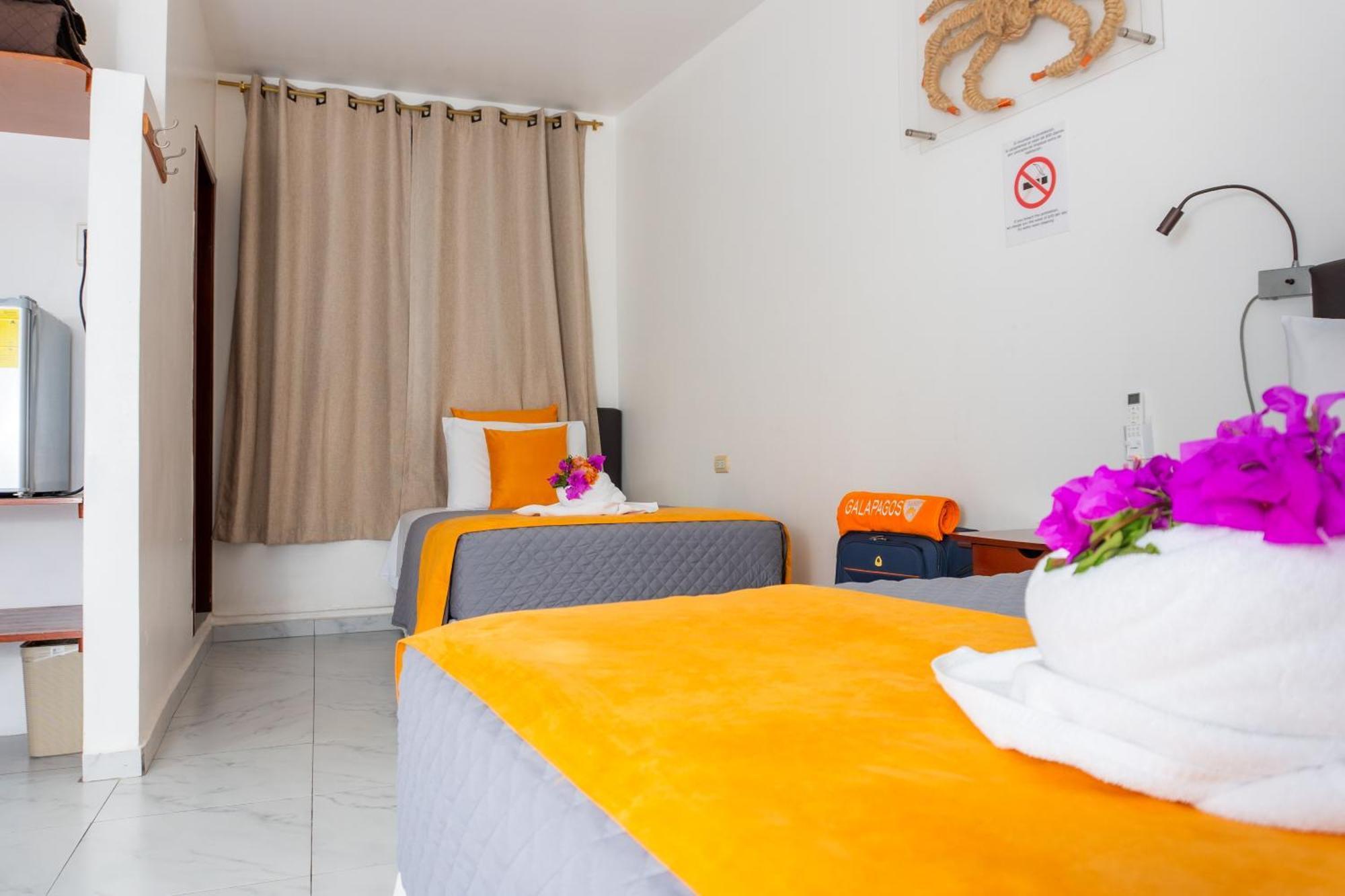 La Zayapa Hotel Puerto Baquerizo Moreno Extérieur photo